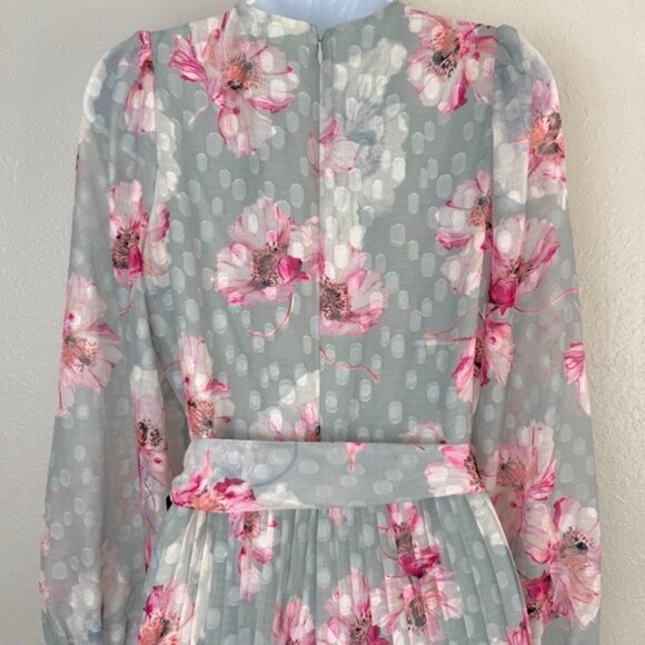 NWT Express floral long sleeve pleated wrap front romper spring M - Picture 9 of 12